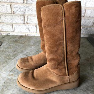UGG Boots Amie wedge, Tall slim US size 9